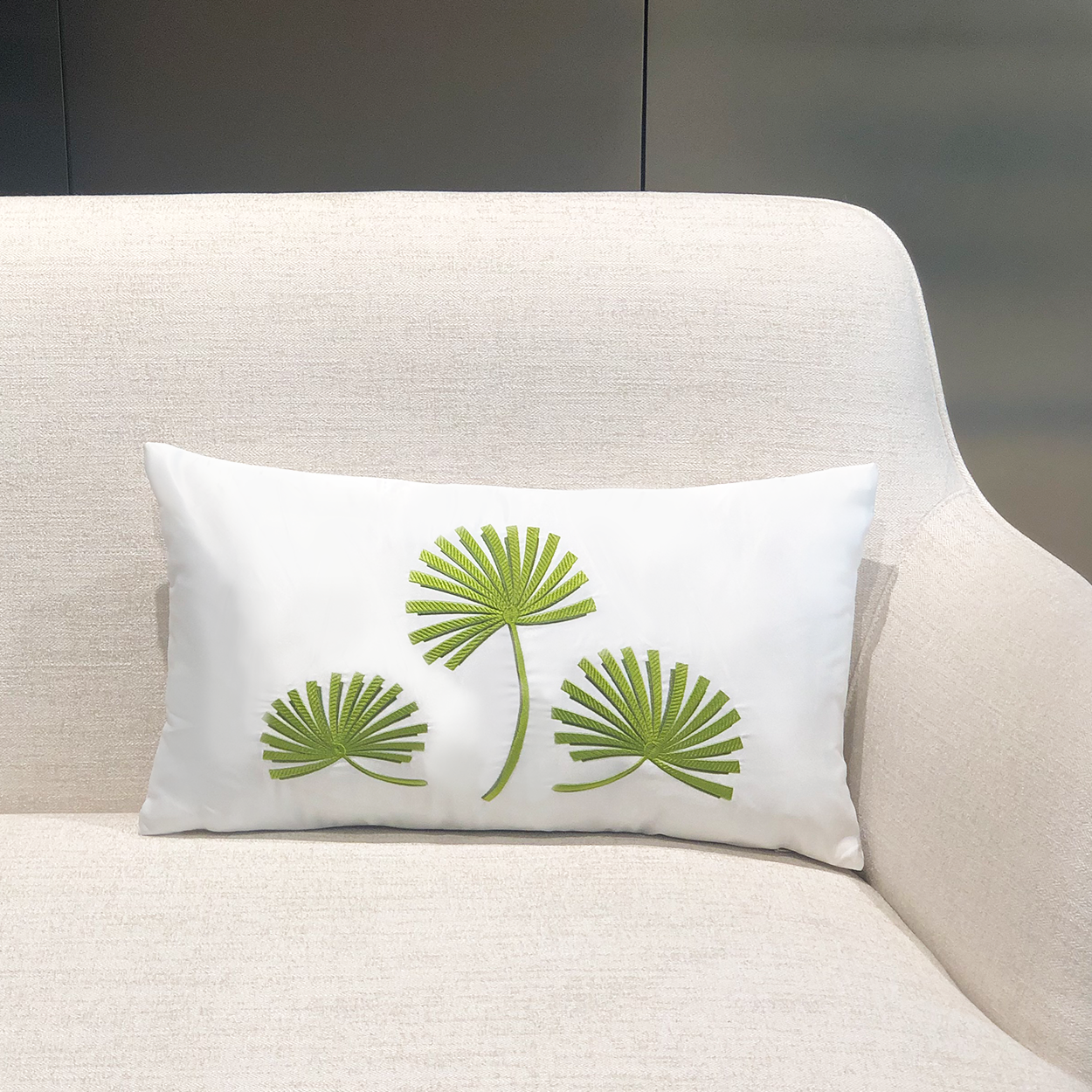 Palm Embroidered 28*50cm-White