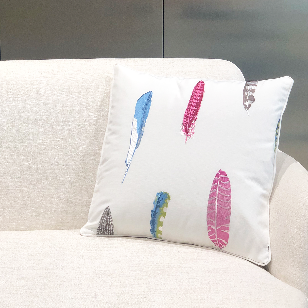 Semiplume 45*45 Cushion-White