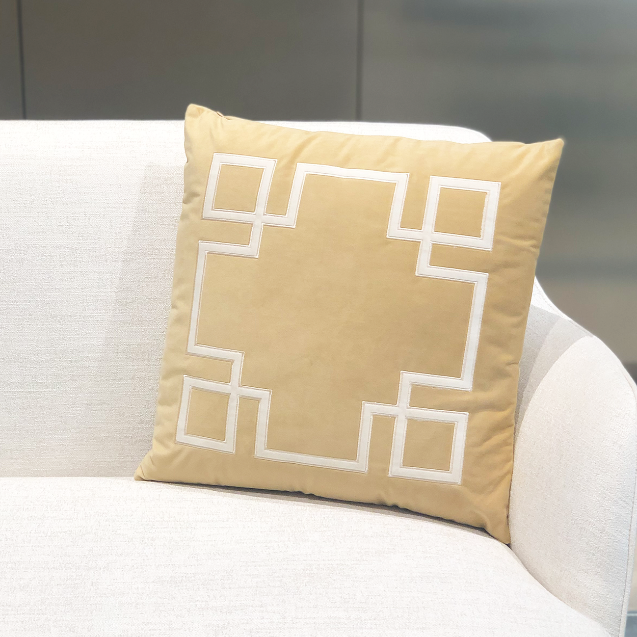 Shanghai Links 45*45cm CushionL.Brown